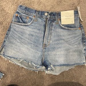 Abercrombie high rise jean shorts size 4
